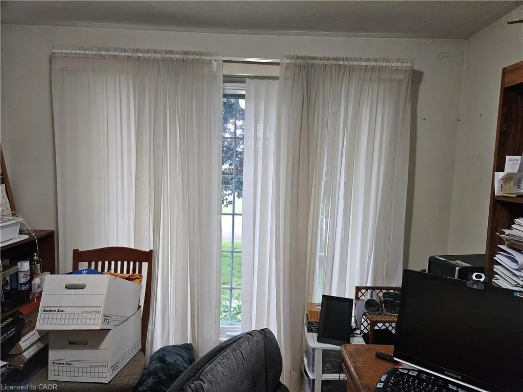 74 Wilson Avenue, #7
