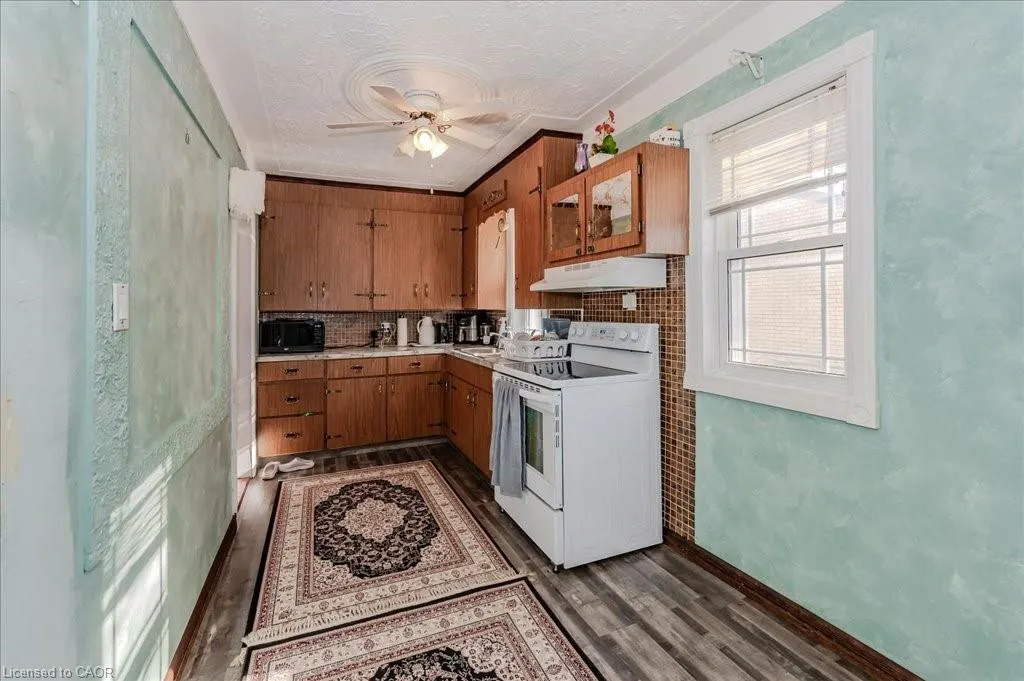 478 Greenfield Avenue