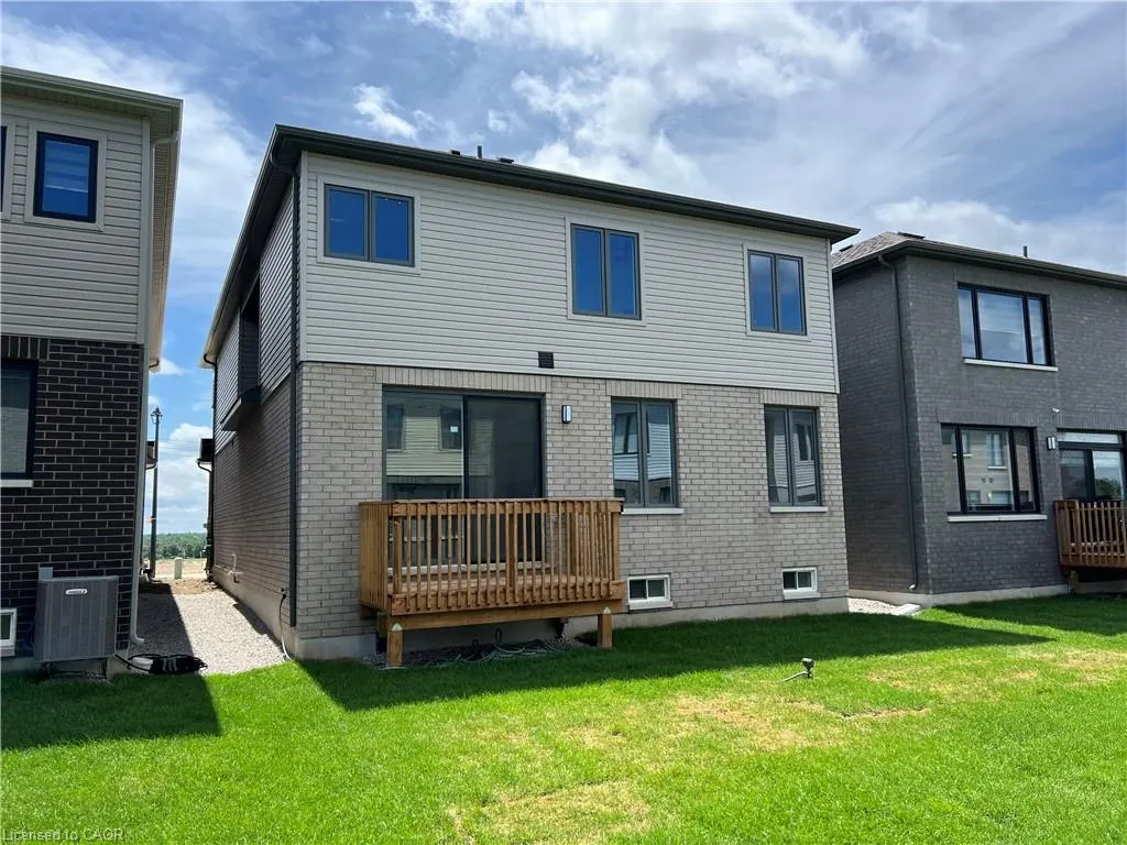 55 Teskey Crescent
