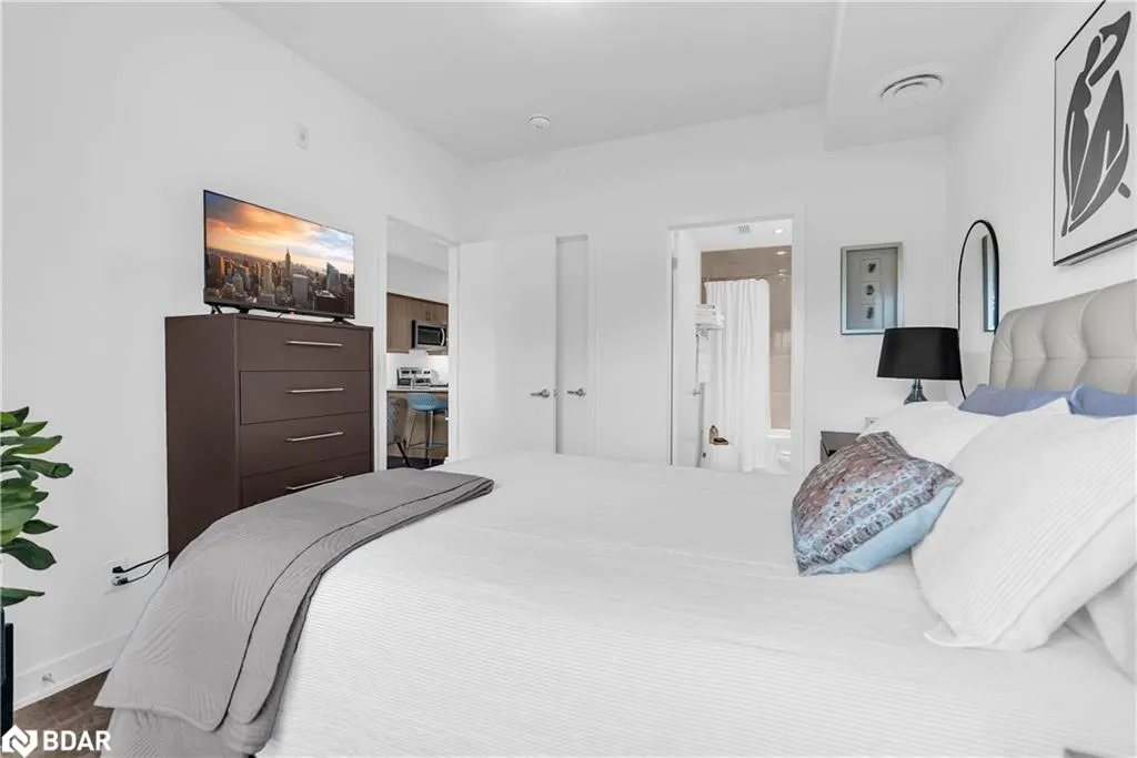16 Markle Crescent, #206