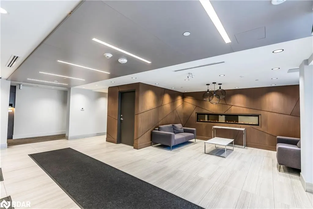 16 Markle Crescent, #206