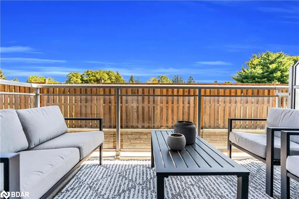 16 Markle Crescent, #206