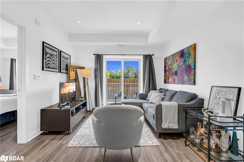 16 Markle Crescent, #206
