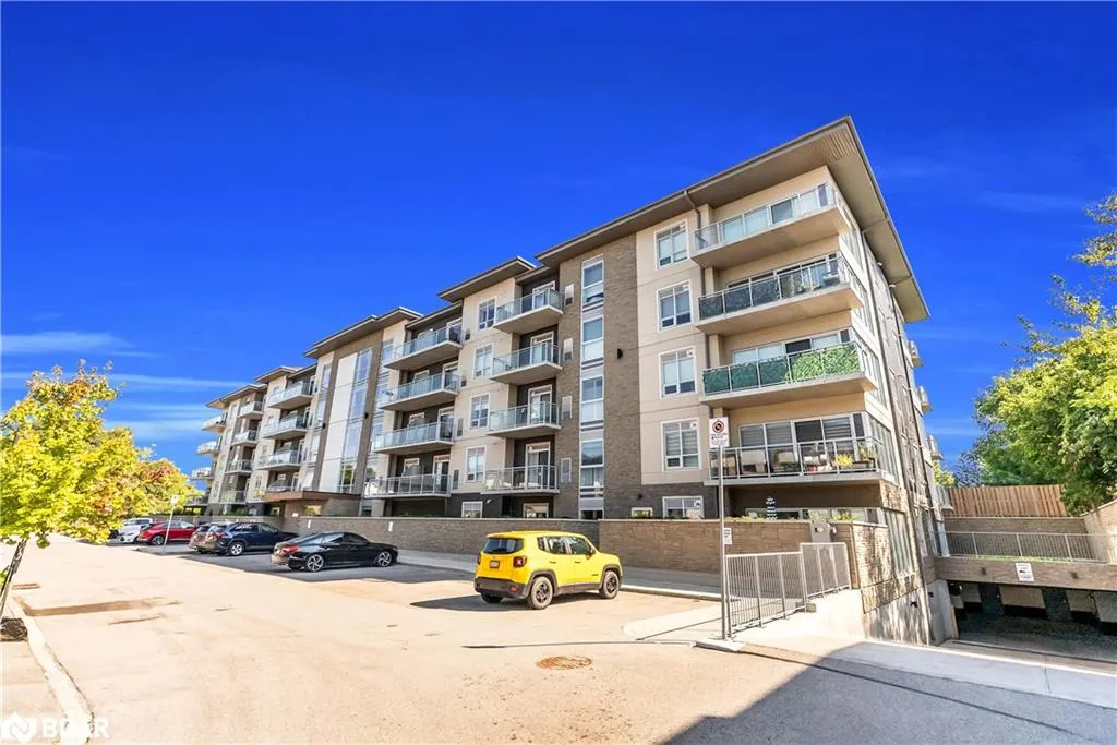 16 Markle Crescent, #206