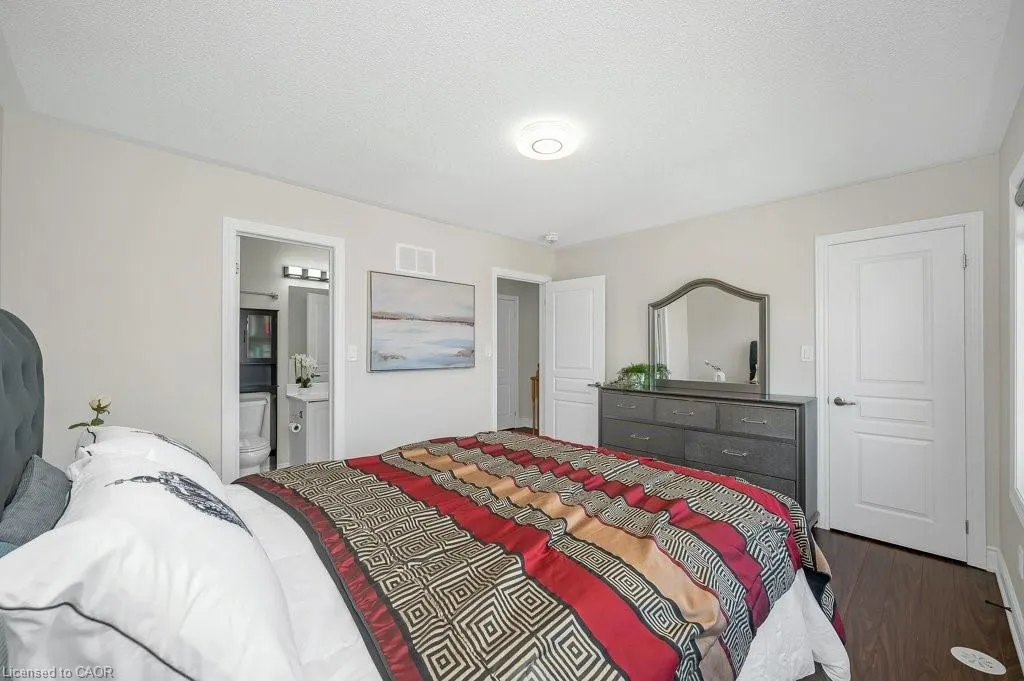 34 Aspen Hills Road