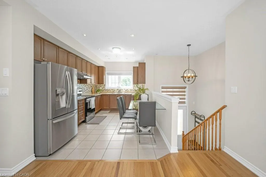34 Aspen Hills Road