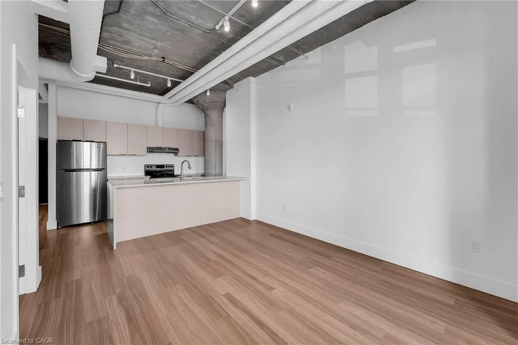 120 Huron Street, #221