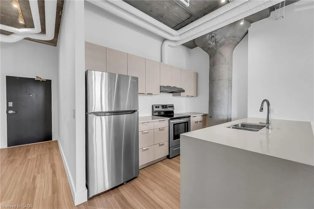 120 Huron Street, #221