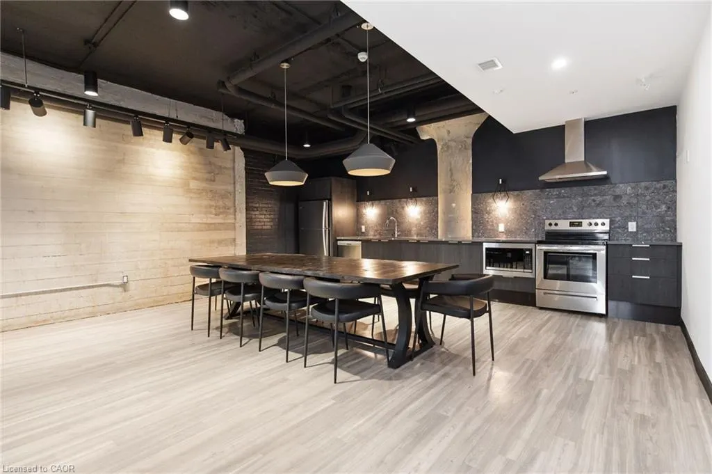 120 Huron Street, #221