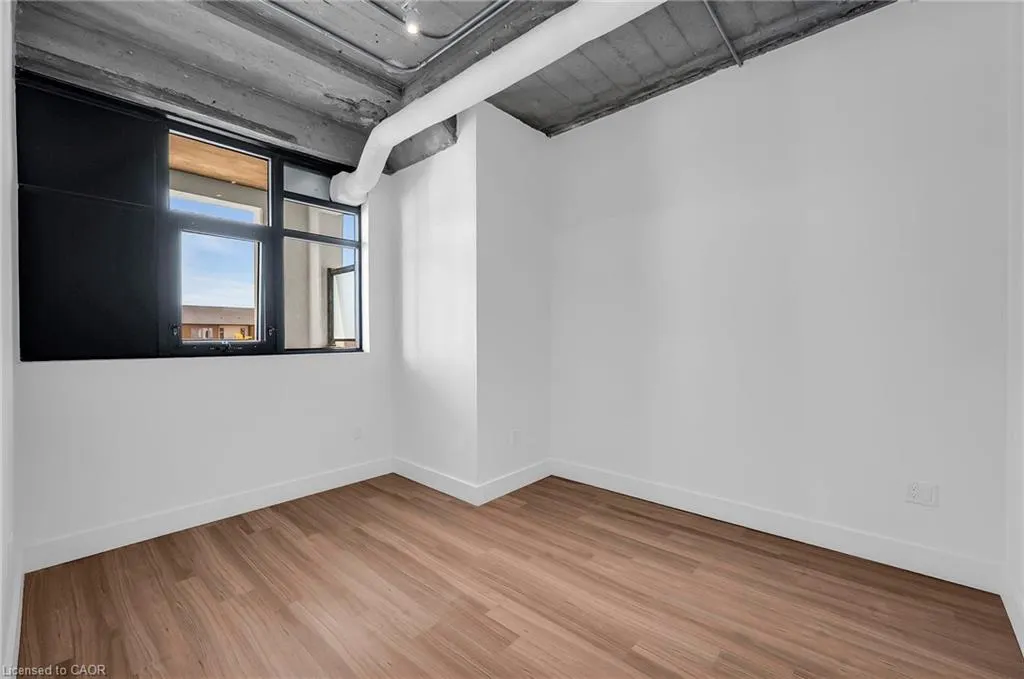 120 Huron Street, #221