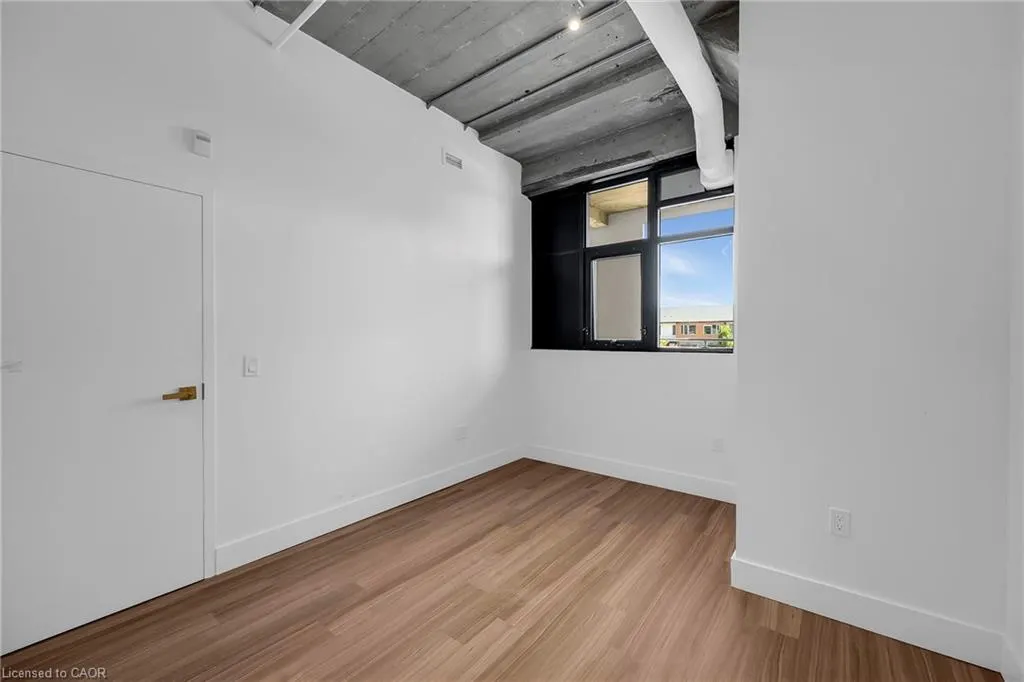 120 Huron Street, #221