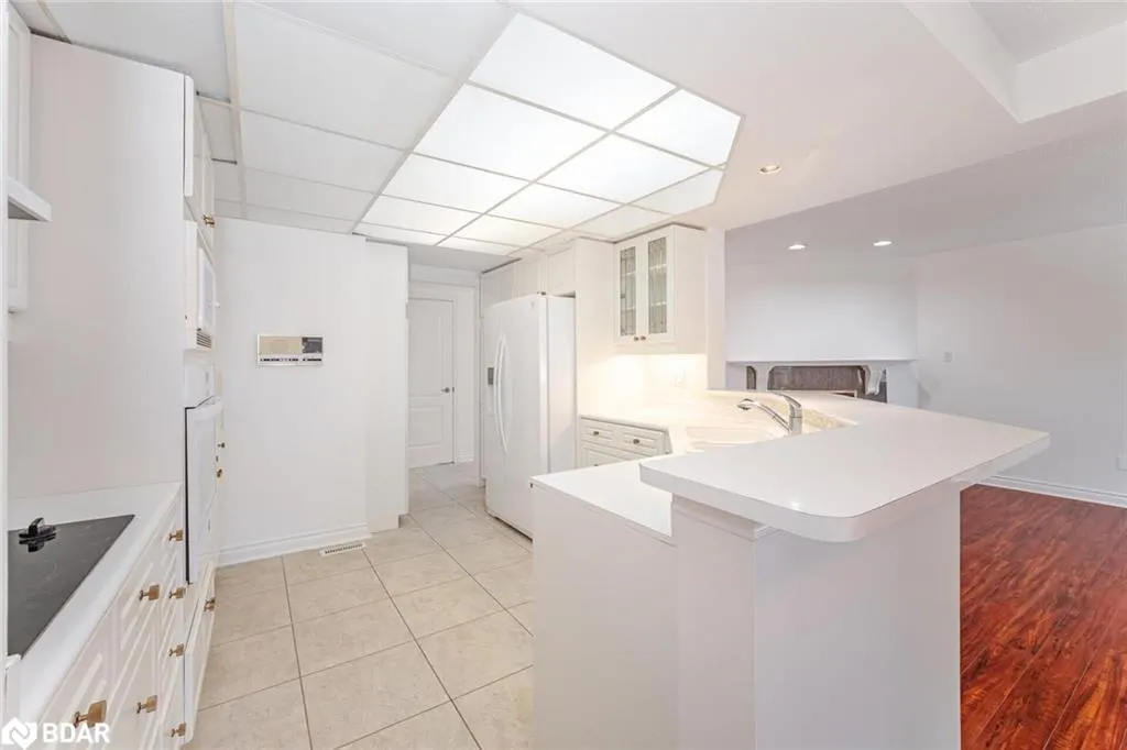 5480 Glen Erin Drive, #60