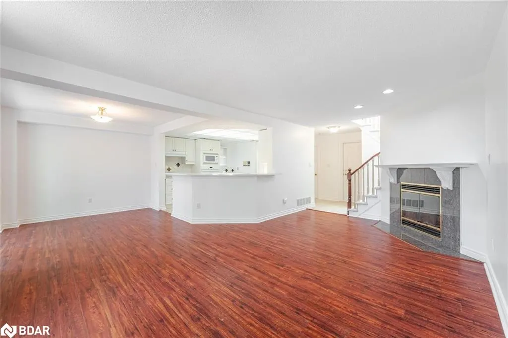 5480 Glen Erin Drive, #60