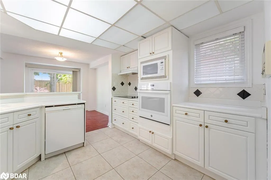 5480 Glen Erin Drive, #60