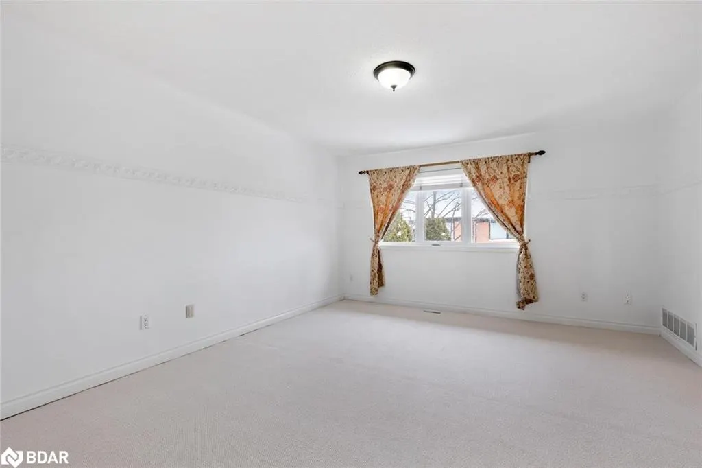 5480 Glen Erin Drive, #60