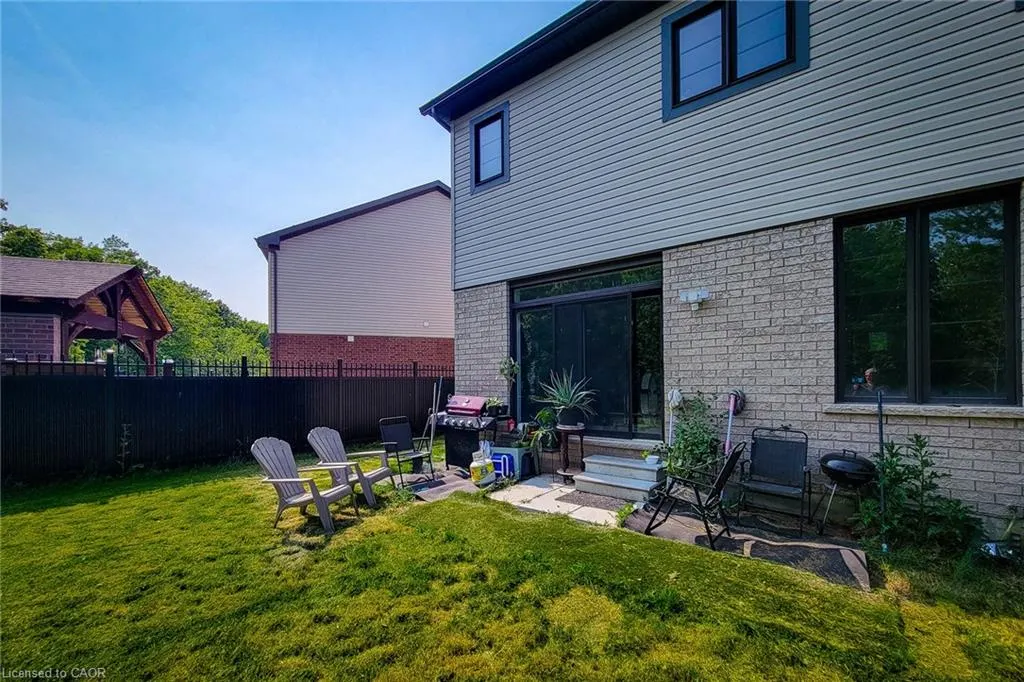 65 Cactus Crescent