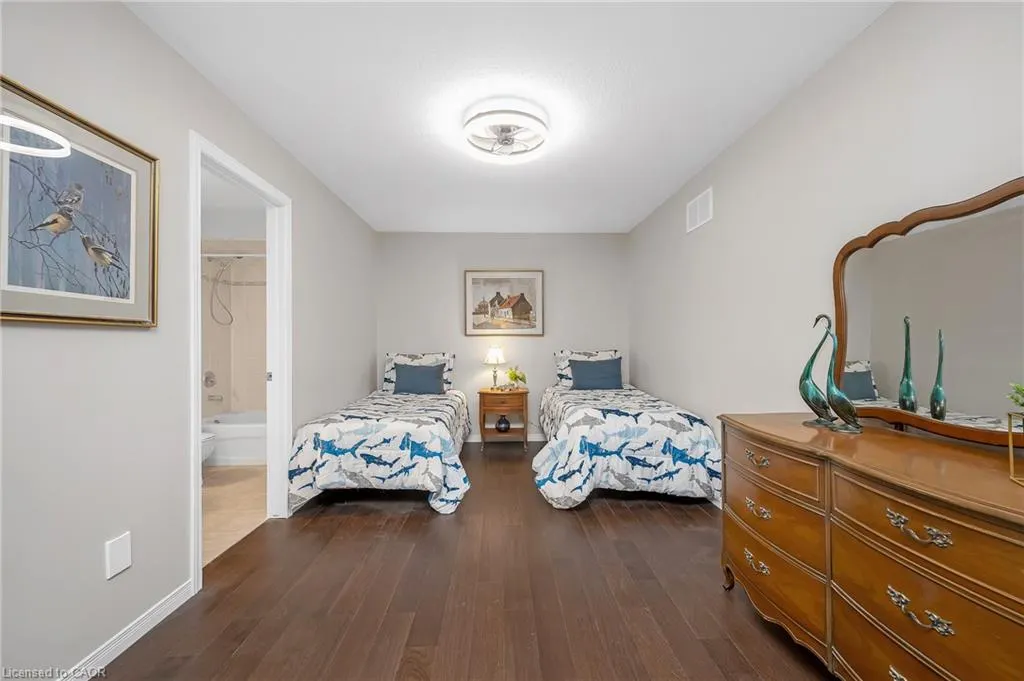 212 Stonehenge Drive, #18