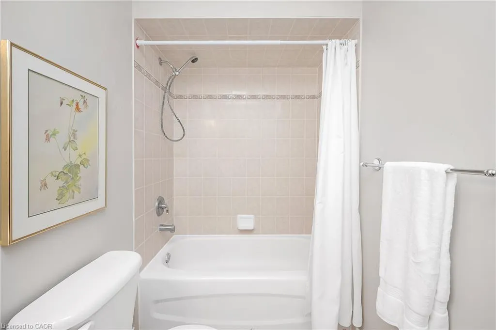 212 Stonehenge Drive, #18