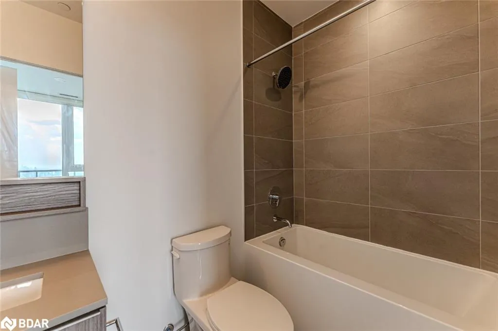 5 Buttermill Avenue, #PH05