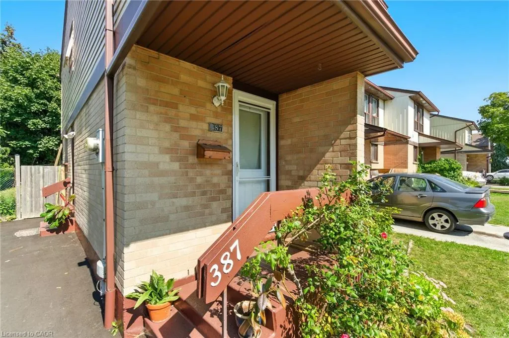 387 Franklin Road