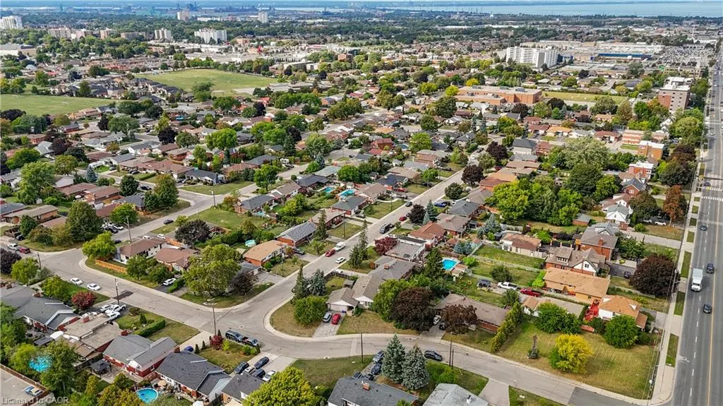 23 Centennial Parkway S