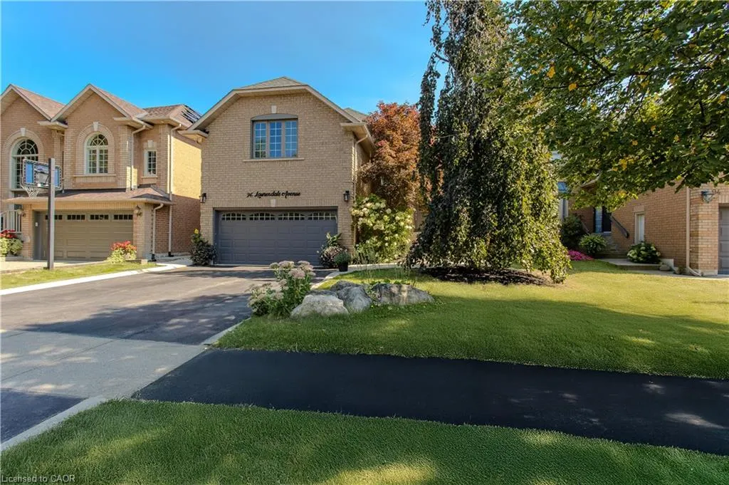 96 Laurendale Avenue
