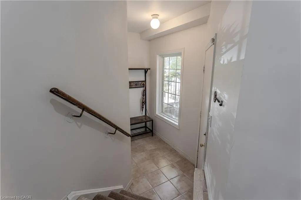 96 Laurendale Avenue