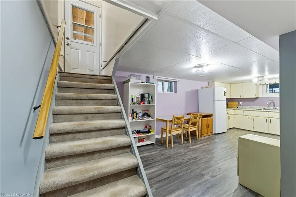 446 East 42nd Street