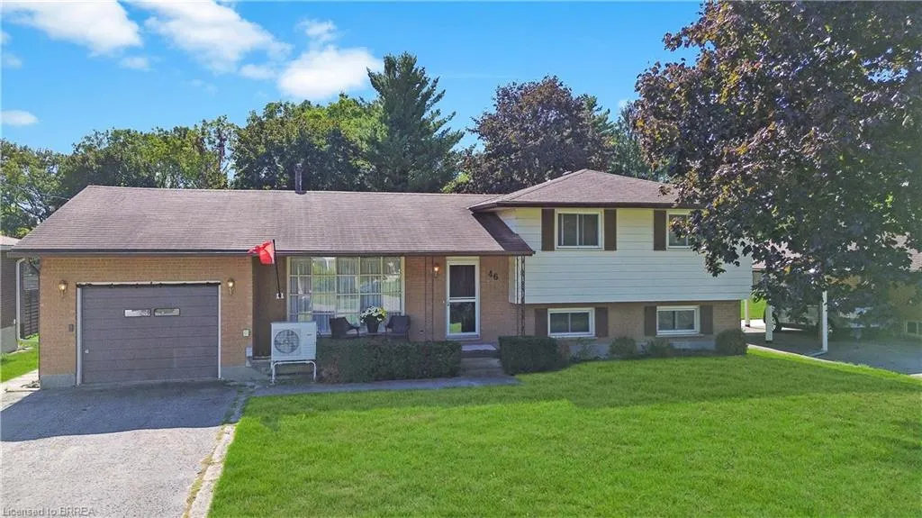 46 Davis Street W