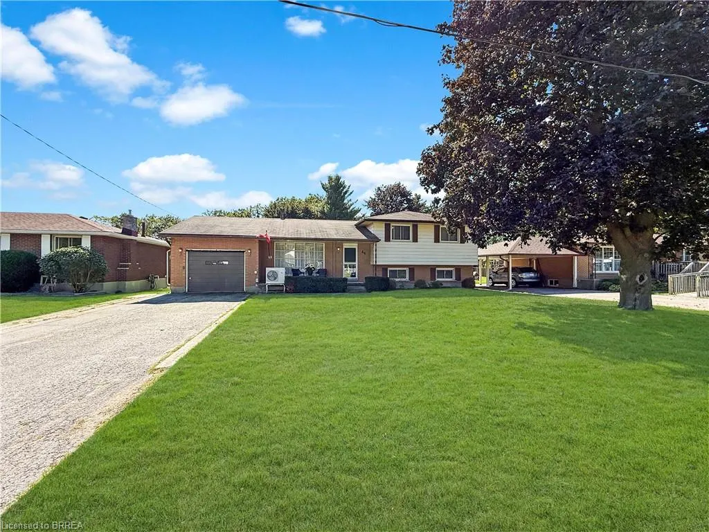46 Davis Street W