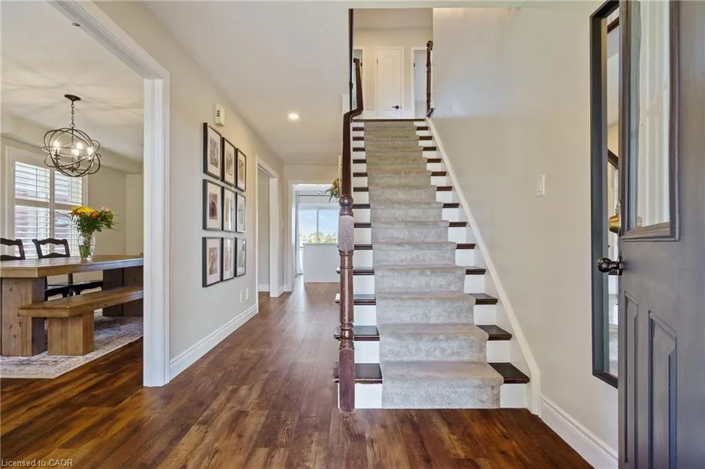 44 Grassyplain Drive