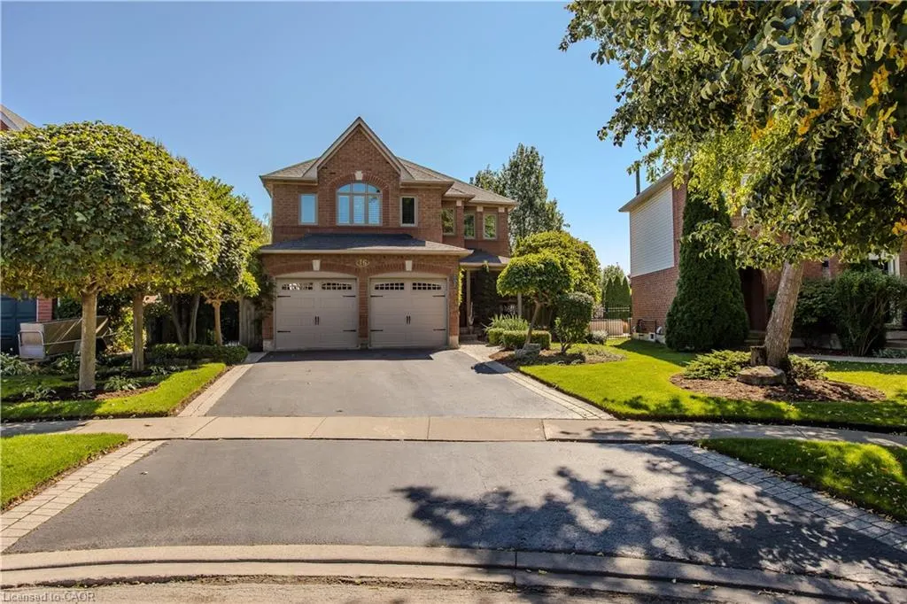 16 Arnhem Court