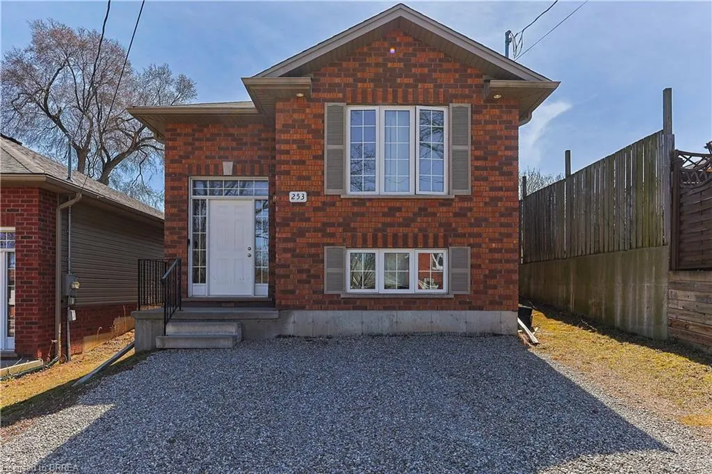 253 Wellington Street