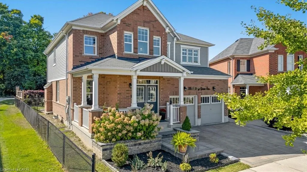 304 Falling Green Crescent