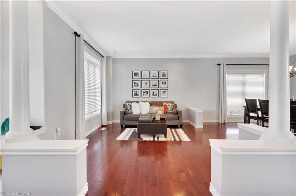 510 Forest Gate Crescent