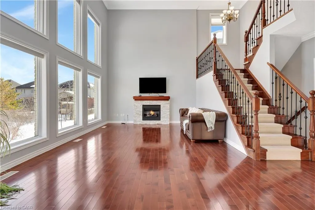 510 Forest Gate Crescent