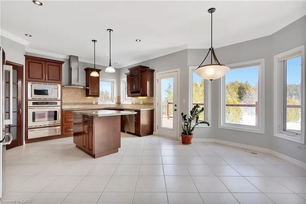 510 Forest Gate Crescent