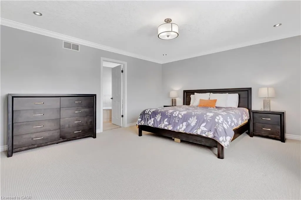 510 Forest Gate Crescent