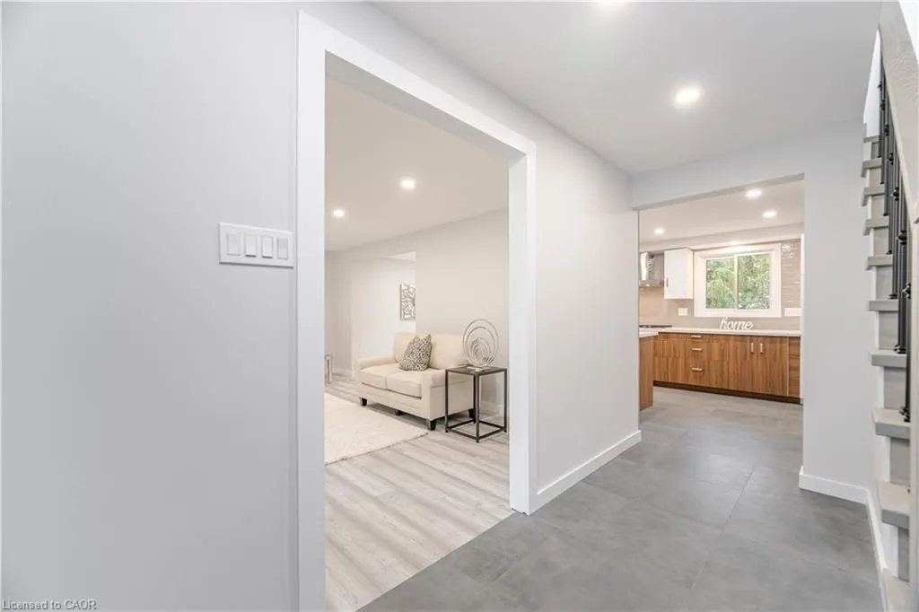20 Roseneath Crescent