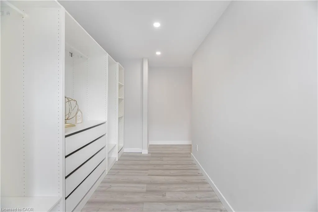 20 Roseneath Crescent
