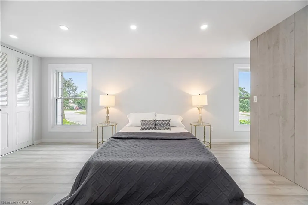 20 Roseneath Crescent
