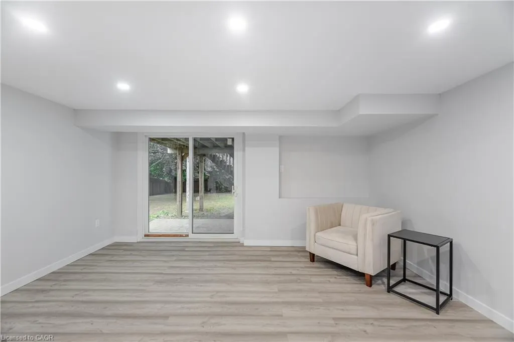20 Roseneath Crescent