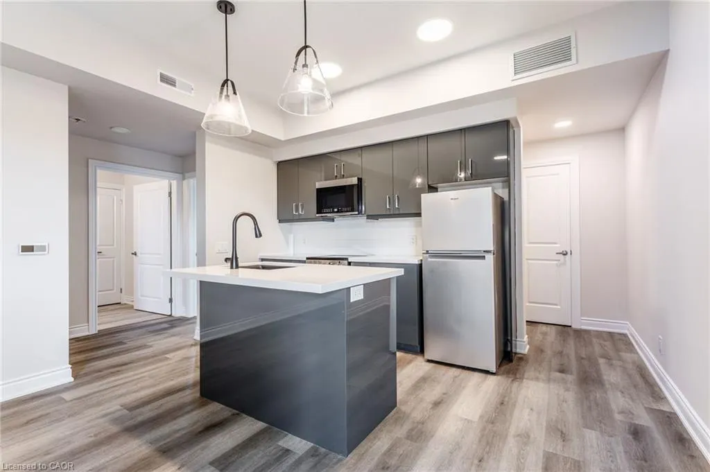 261 King Street E, #301