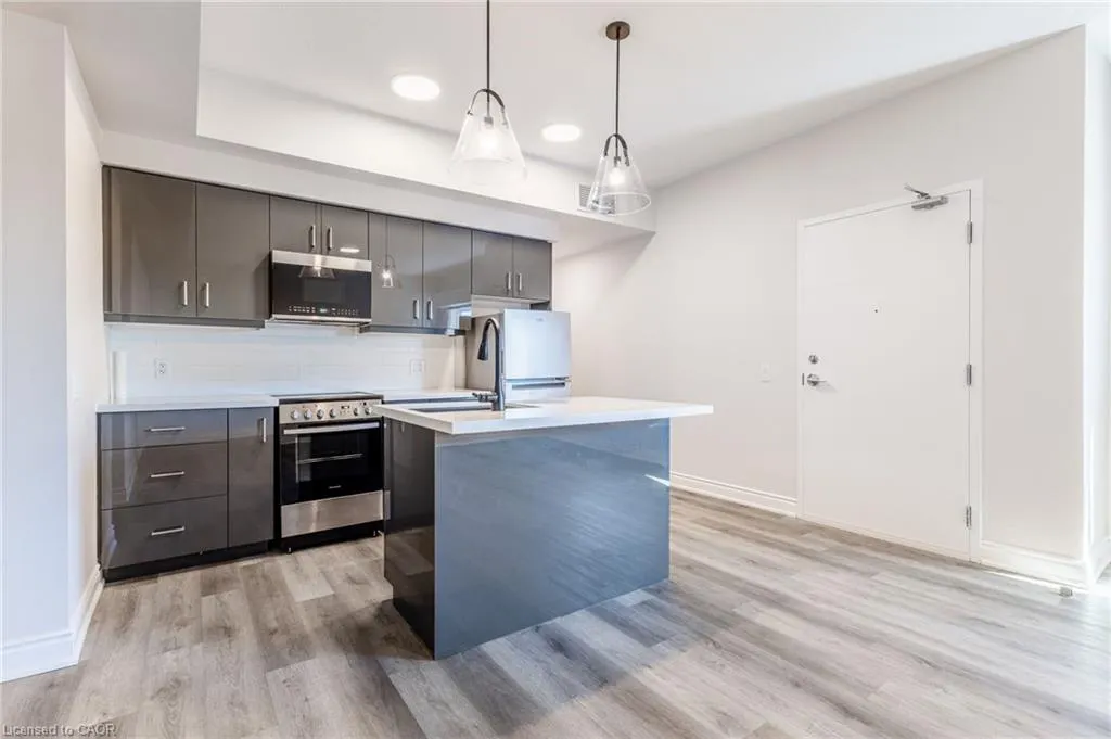 261 King Street E, #301