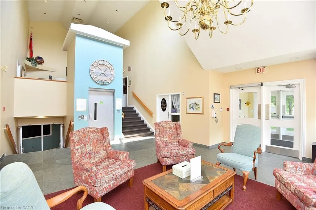 600 Silverbirch Boulevard, #205