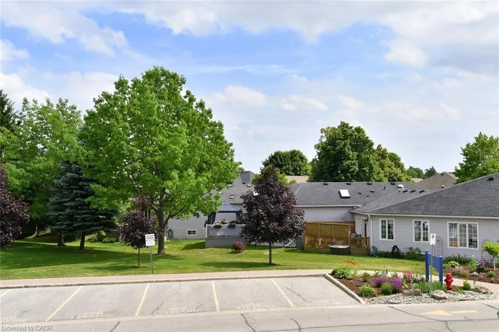 600 Silverbirch Boulevard, #205