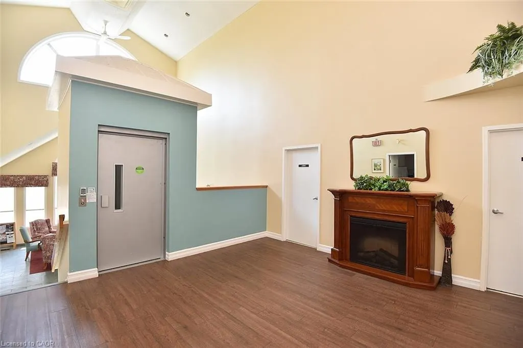 600 Silverbirch Boulevard, #205