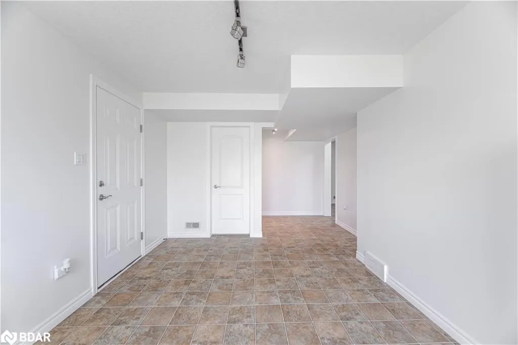 224 Skyline Avenue