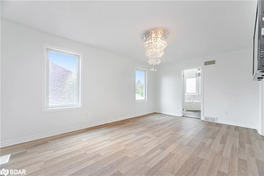 224 Skyline Avenue