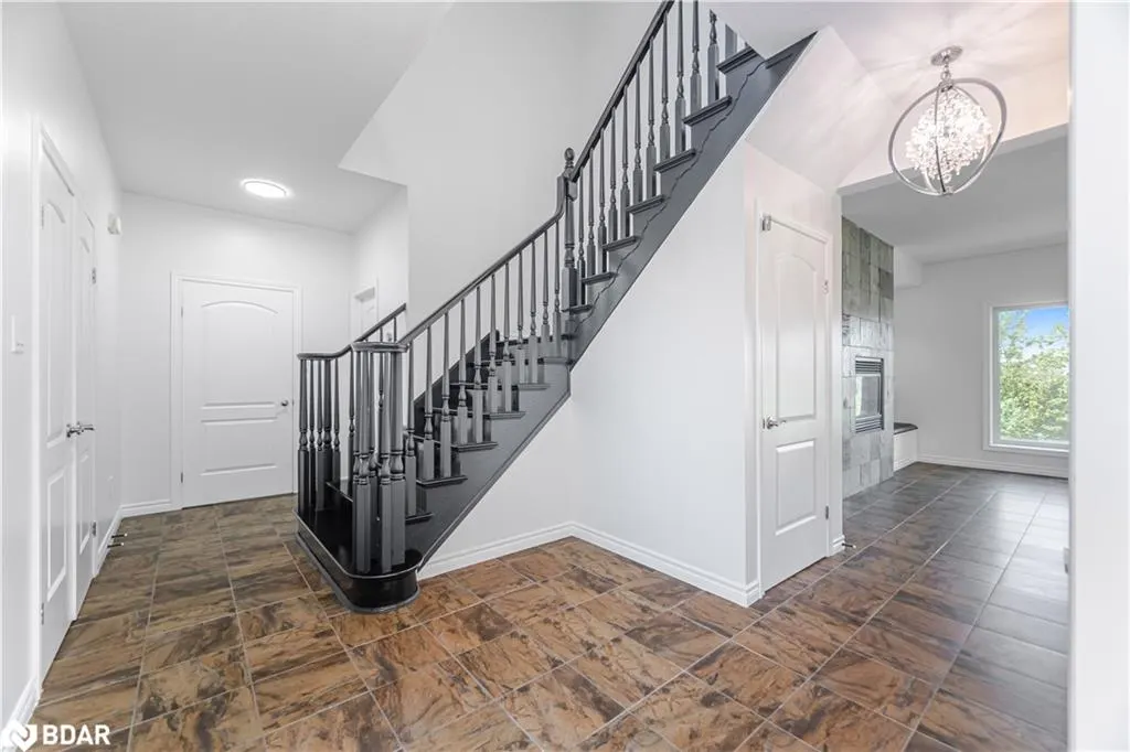 224 Skyline Avenue